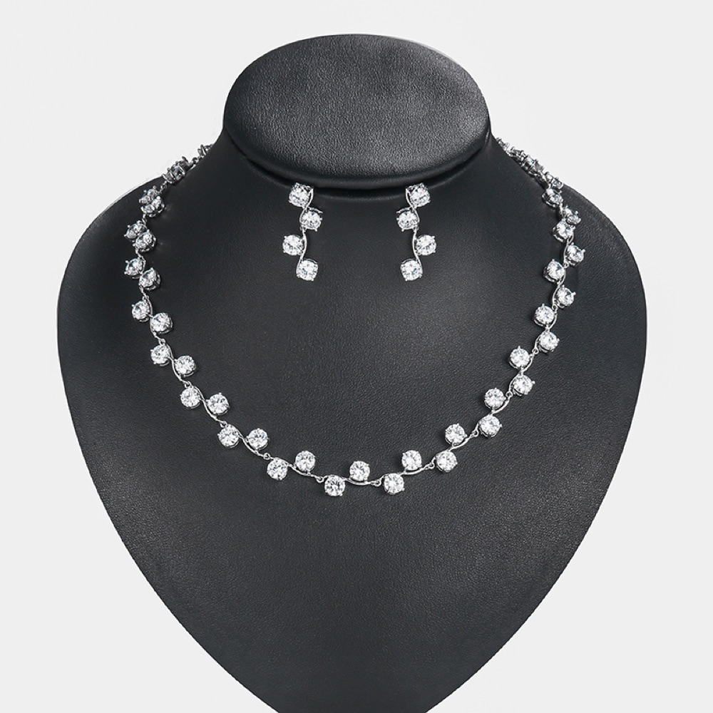 Classic Round Crystal Formal Set