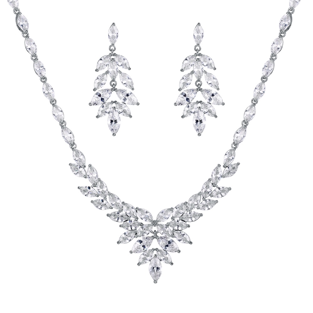 Classic White Leaf Bridal Set