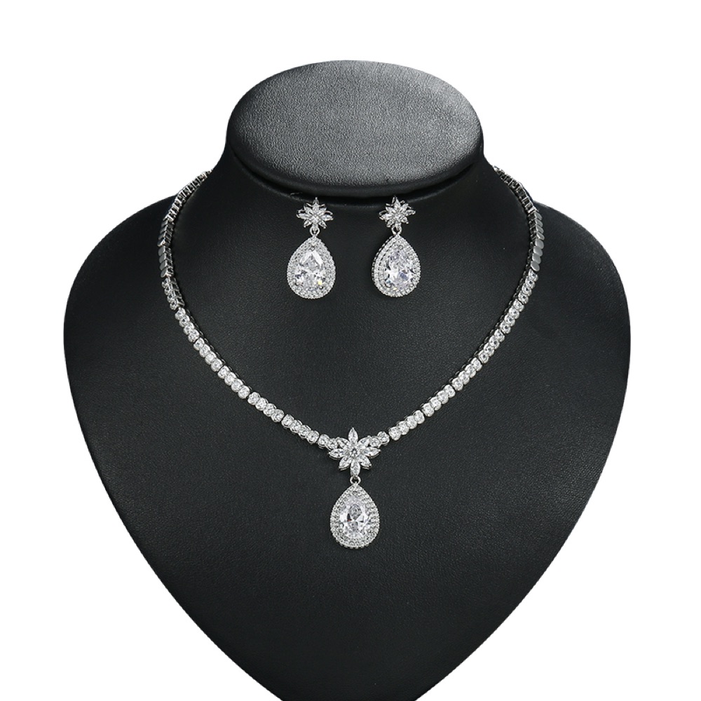 Hero Floral Crystal Bridal Set
