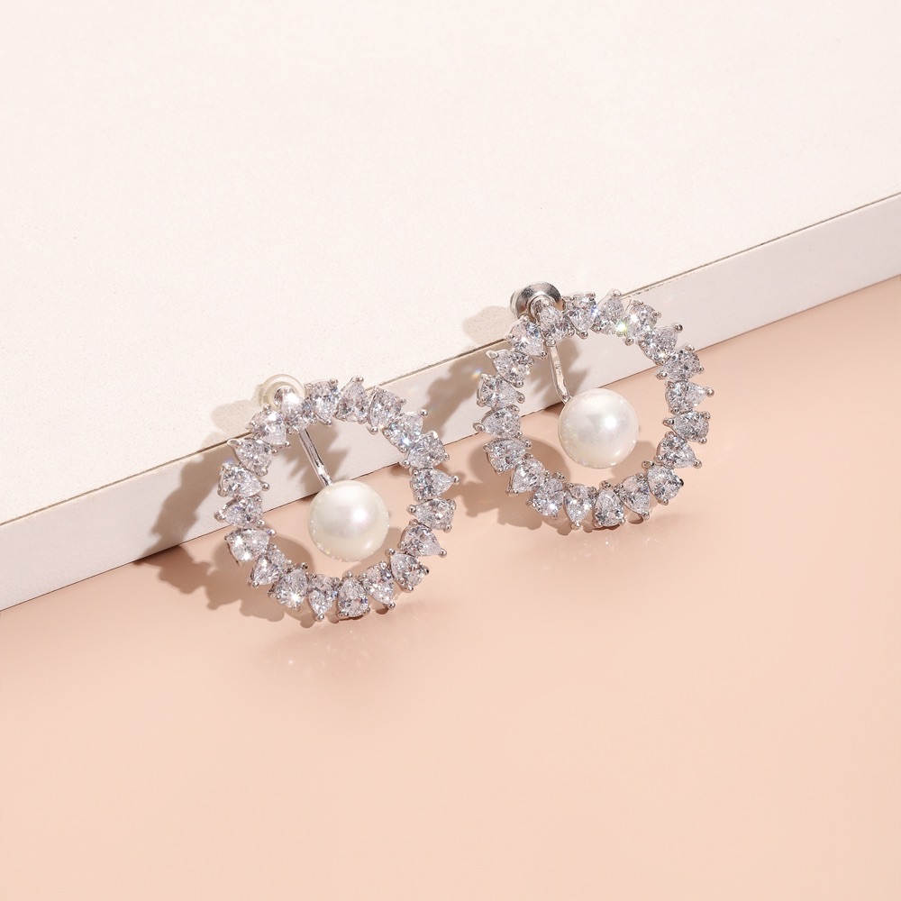 Mother of the Bride Pearl Earrings Style 03